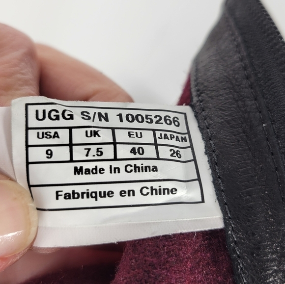 UGG Waterproof Heels Boots #594 Size 9 - Picture 13 of 16